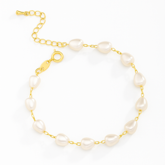 Naty- Gold Bracelet with Heart Pearls